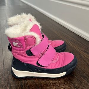 Sorel waterproof snow boots - never worn